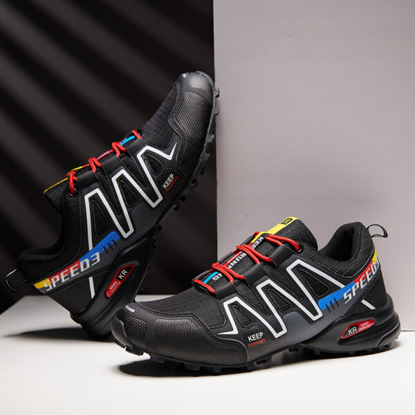 New large size camouflage outdoor sports lightweight men's hiking shoes cycling shoes