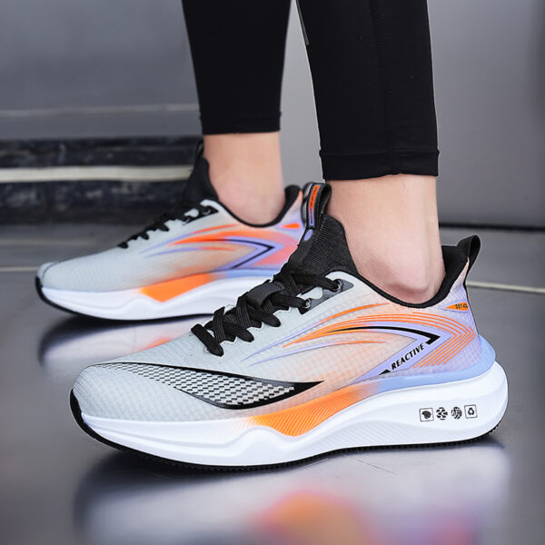Casual running shoes ice silk mesh lightweight soft sole high elastic sports running shoes - Image 2